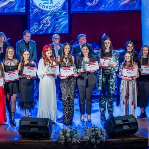 Concurenții admiși la preselectia Festivalului Național de Muzică Ușoară Românească „Mărțișor Dorohoian” 2025