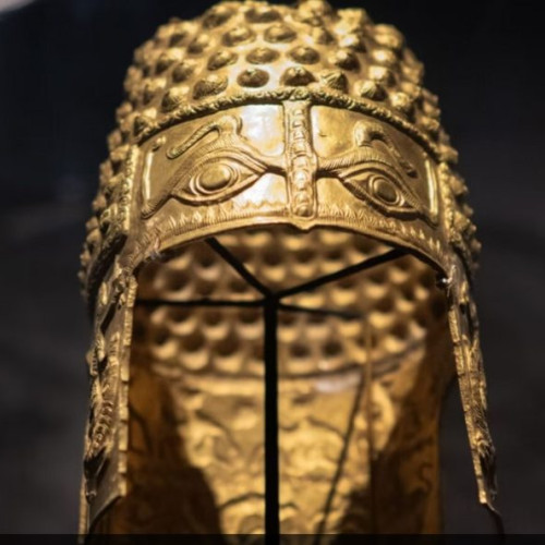 Poliția olandeză urmărește jefuitorii tezaurului dacic din Muzeul Drents