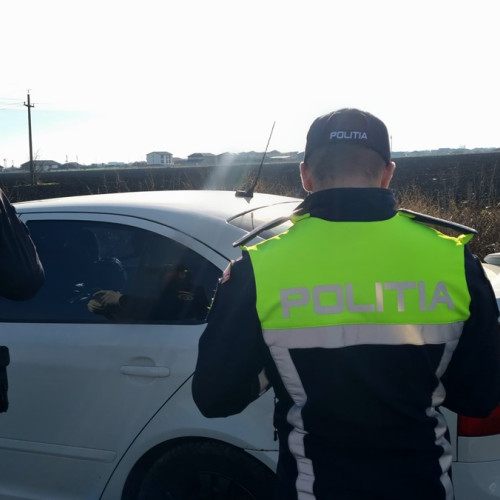 Minor prins conducând un moped, iar un bărbat de 43 de ani s-a îmbătat la volan