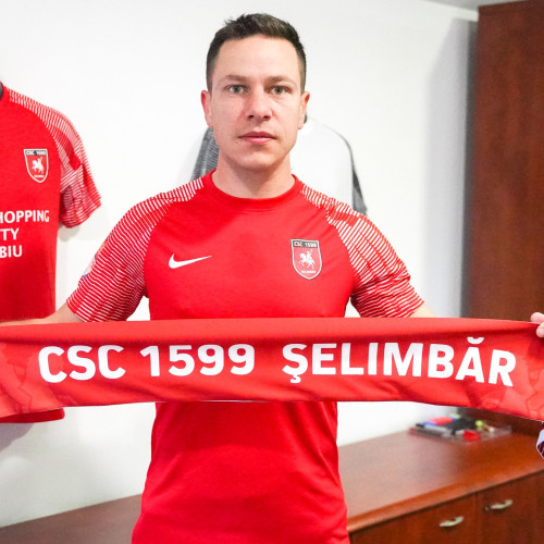 Petrisor Petrescu semnează cu CSC Selimbar