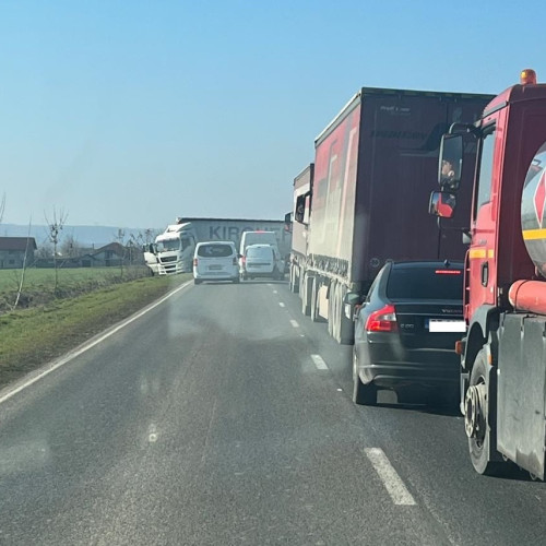 Accident de circulație pe o șosea principală