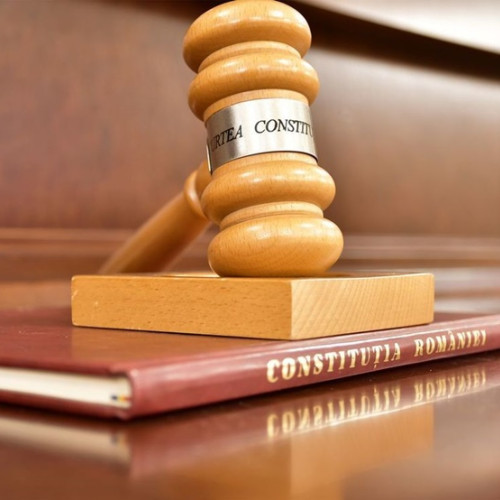 Plângere oficială împotriva lui Klaus Iohannis și a judecătorilor CCR