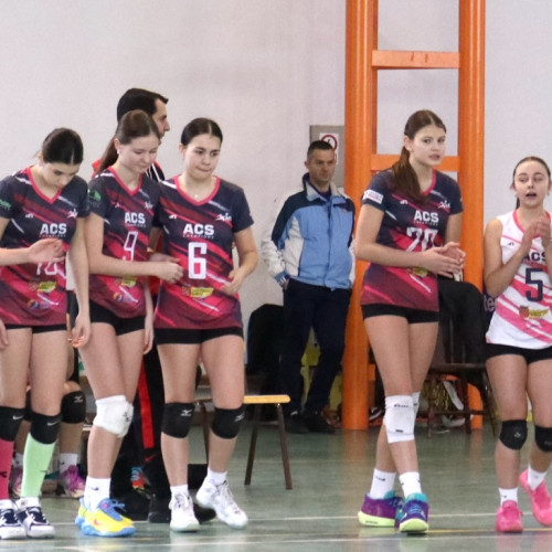 Sibiul a găzduit turneul național U15 de volei