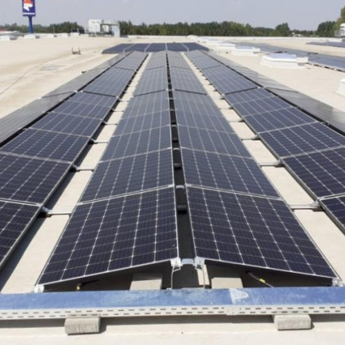 Firma Grunman, controlată de frații Paval, obține avizul ANRE pentru o centrală fotovoltaică