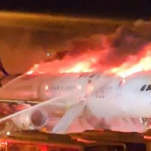Incendiu la un avion de pasageri pe aeroportul din Busan