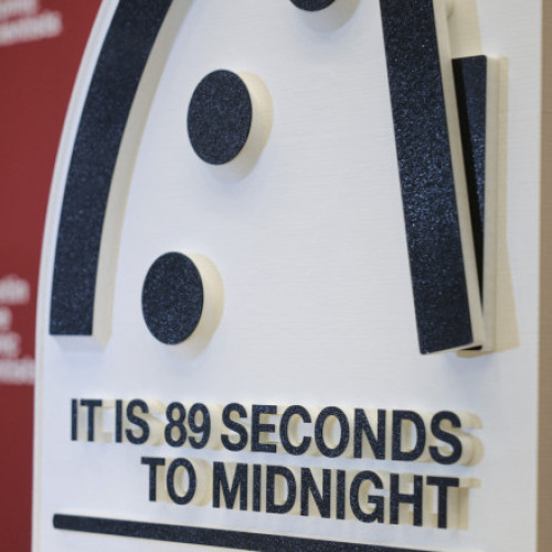 Ceasul Apocalipsei mutat la 89 de secunde înainte de miezul nopții din cauza amenințărilor globale