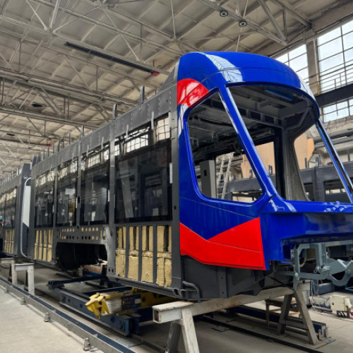 Tramvaie și autobuze electrice noi pentru transportul local din Oradea