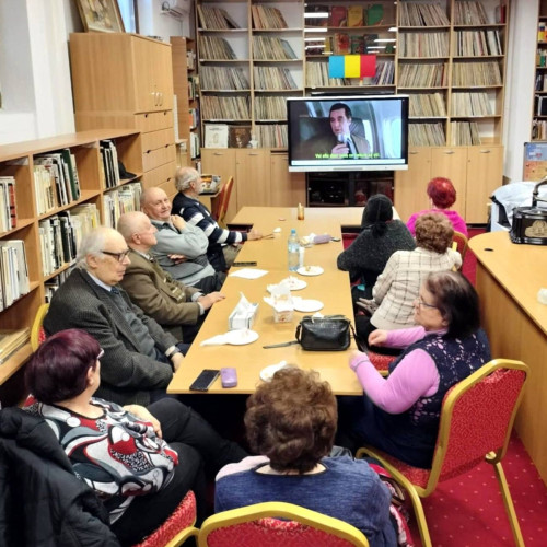 Întâlnire plină de cultură la Clubul Seniorilor din Dâmbovița
