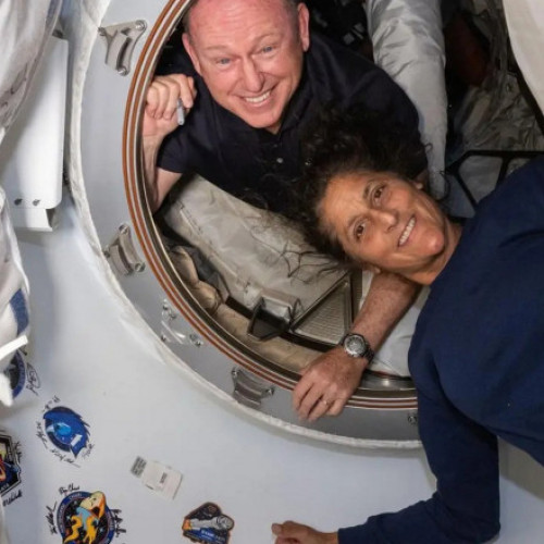 Trump cere SpaceX să recupereze astronautii NASA de la Stația Spațială Internațională