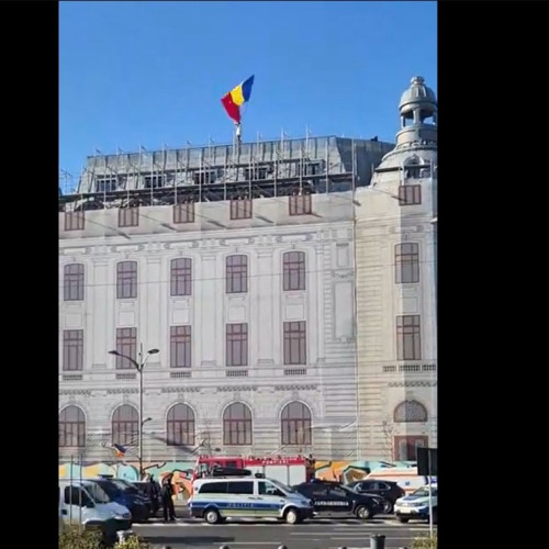 Protest la Universitatea București: Stegarul dac cere libertate de exprimare