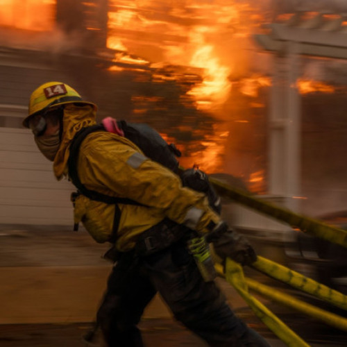 Schimbările climatice cresc riscul incendiilor majore în Los Angeles
