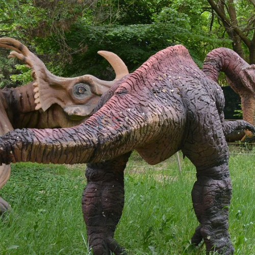 Expoziție unică de dinozauri animatronici, la Botoșani