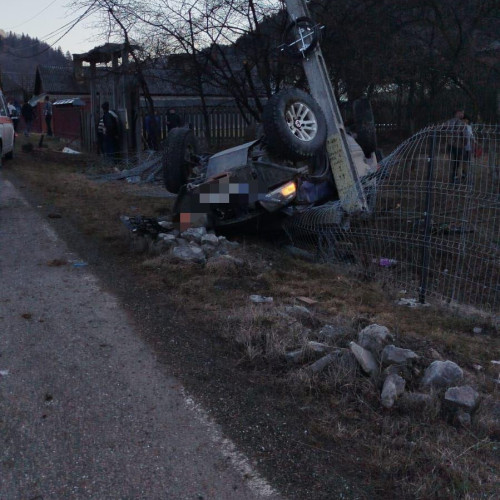 Două femei grav rănite în accidente rutiere și feroviare