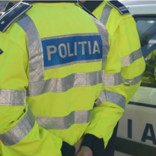 Tânăr de 19 ani urmărit de poliție după ce a refuzat să oprească la semnalul regulamentar