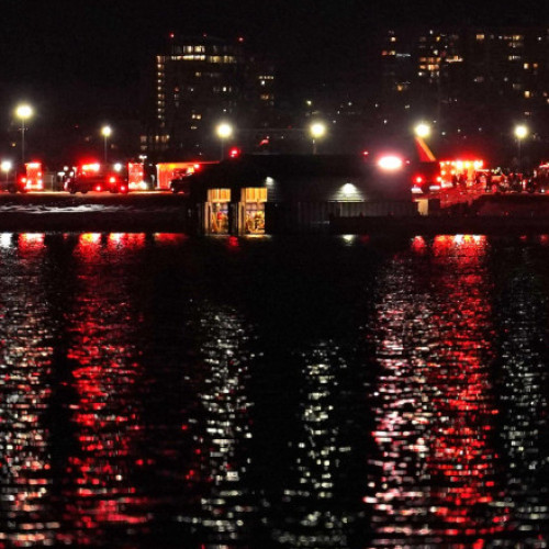 Avion de pasageri prăbușit în râul Potomac, în apropierea Aeroportului Național Reagan