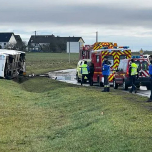 O liceană de 15 ani a murit în urma unui accident rutier în Franța