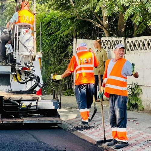 Mai mulți angajați ai Primăriei Bacău trimiși în judecată pentru corupție