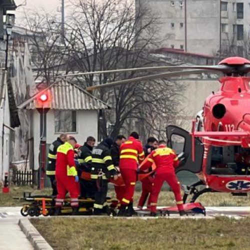 Intervenție de urgență SMURD pentru un bărbat de 80 de ani în Botoșani