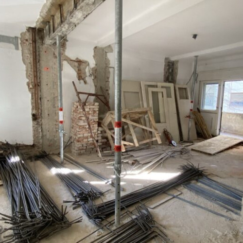 Progrese în consolidarea blocului istoric de pe Strada Boteanu din București