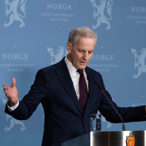 Guvernul Norvegiei s-a prăbușit după retragerea Partidului de Centru din coaliție