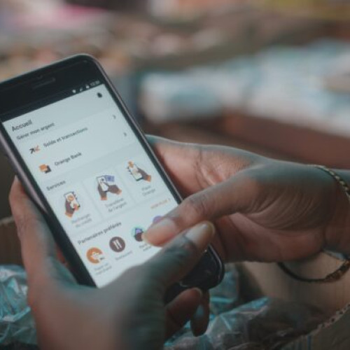 eMAG achiziționează Orange Money pentru a extinde serviciile financiare