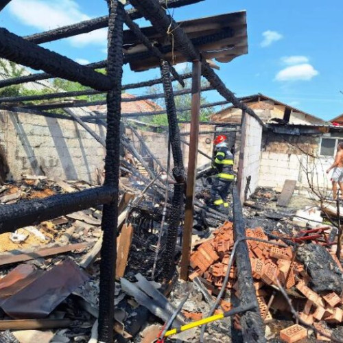 Incendiu la Comănești: Un bărbat reținut pentru distrugere prin incendiere
