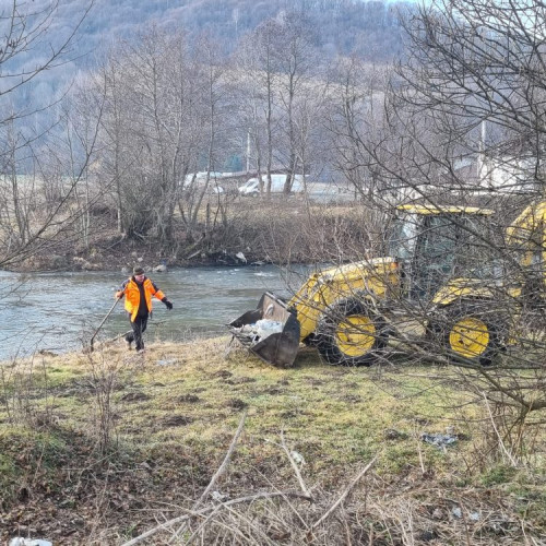 Vremea caldă duce la ecologizare în Suciu de Sus