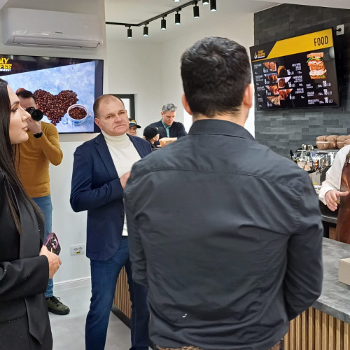 Inaugurarea primei cafenele drive-thru la Botoșani