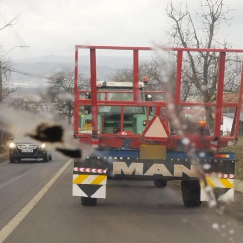 Sofer din Cluj surprins cu autoutilitara murdara pe drumul dintre Apahida și Corpadea