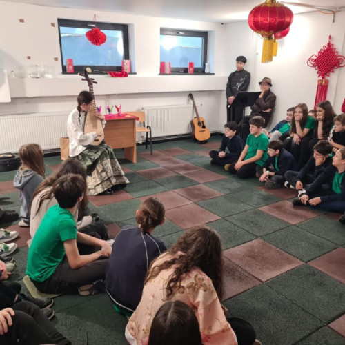Liceul EuroEd din Iași celebrează Anul Nou Chinezesc cu "Festivalul Primăverii"