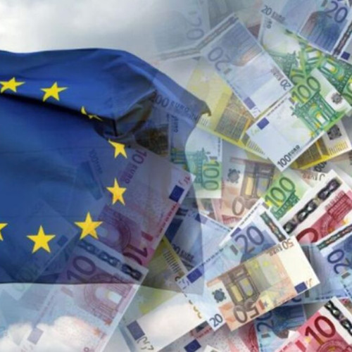 Fonduri europene pentru proiecte în educație, sănătate și antreprenoriat