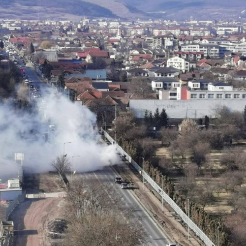 Incident cu o mașină fumată pe strada Avram Iancu din Florești