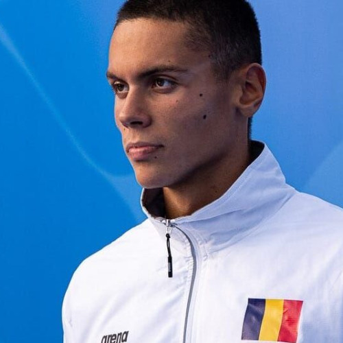 David Popovici, campion olimpic la înot, solicită ordin de protecție împotriva unui vecin