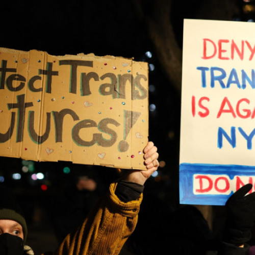 Spitale din SUA opresc tratamentele de afirmare a genului pentru tineri, după ordinul lui Trump