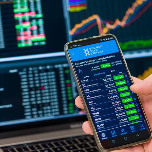 Creșterea prețurilor afectează românii, dar fondurile de pensii private evoluează pozitiv