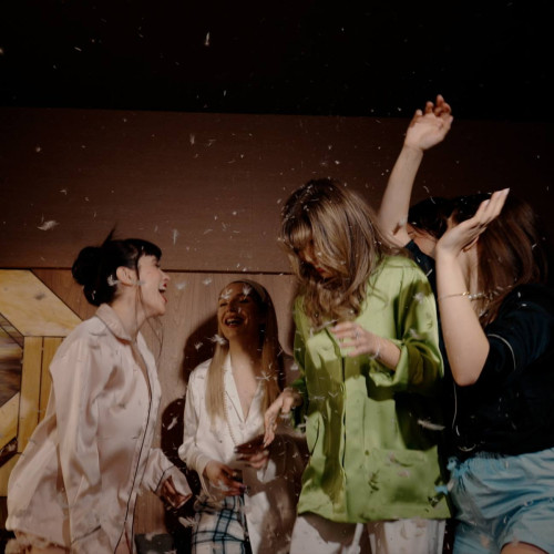 Irina Rimes lansează noua piesă "Easy", un imn al încrederii personale