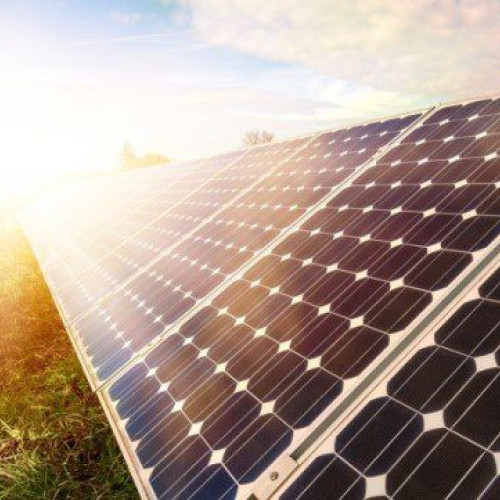 Ministrul Energiei semnează 84 de contracte pentru producția de energie regenerabilă