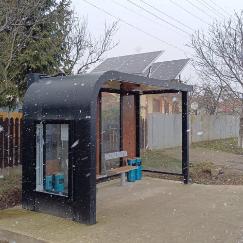 Primăria din Nicseni, județul Botoșani, a construit stații de transport public ultramoderne