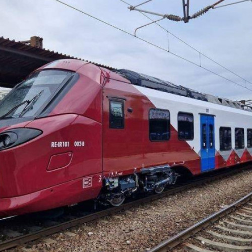 România riscă pierderi majore din cauza întârzierilor la livrarea trenurilor