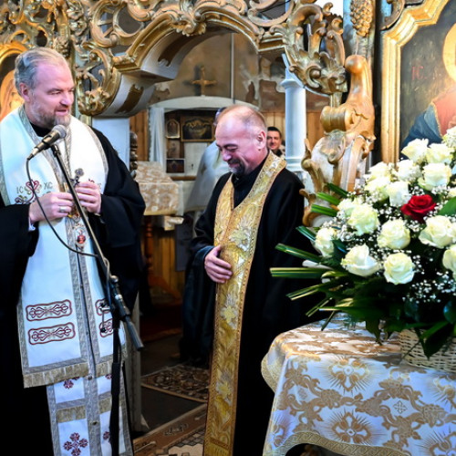 Credincioșii din Porumbești sărbătoresc 25 de ani de preoție