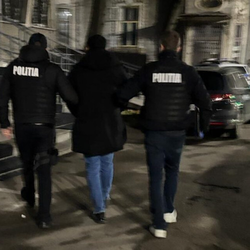 Doi tineri reținuți pentru furt de materiale de construcții în Vlădeni