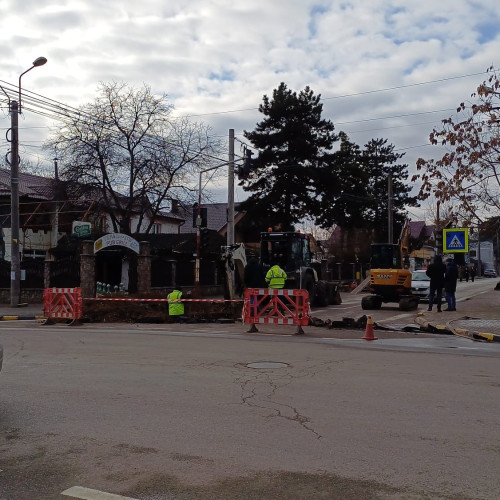 Strada Nicolae Iorga din Botoșani, închisă pentru repararea unei avarii la rețeaua de apă