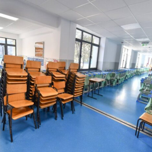 Primăria Sectorului 6 oferă mobilier pentru școli și grădinițe