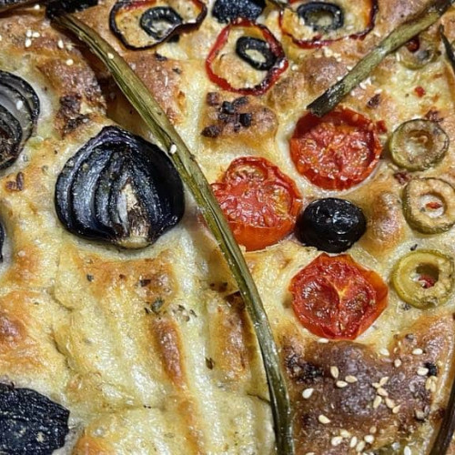 O pizza poate conține până la 25 de aditivi alimentari, arată un studiu recent