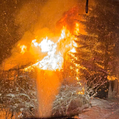 Incendiu devastator în comuna Tarcău, Neamț