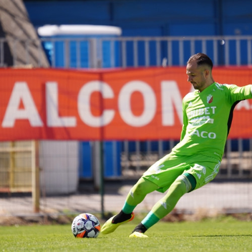 FC Botoșani a reziliat contractul cu portarul Eduard Pap