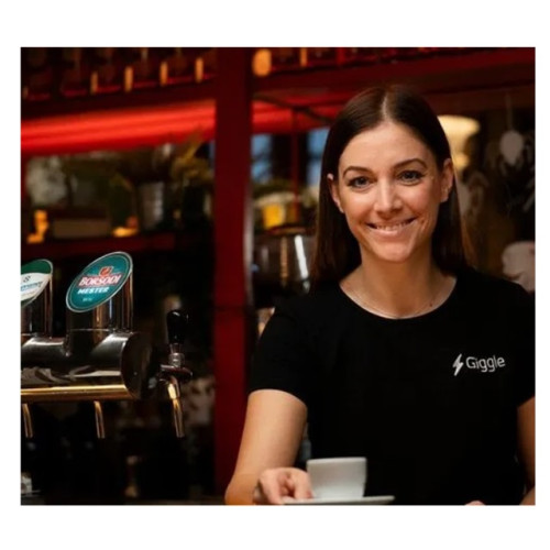 Peste 7.000 de oameni și-au găsit locuri de muncă temporare în două luni