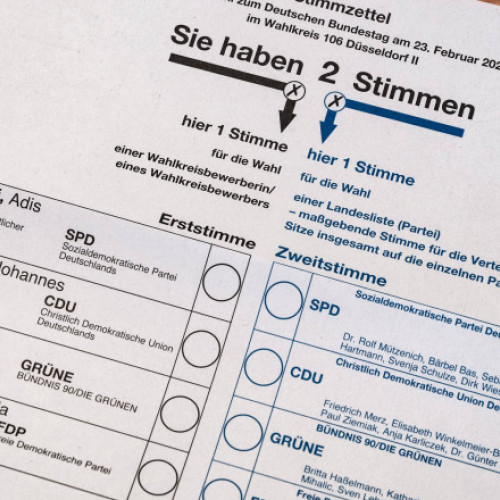 Sondaj: Partidele din Germania pierd teren înainte de alegerile anticipate