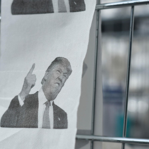 Zeci de mii de americani descarcă un vechi ghid de sabotaj