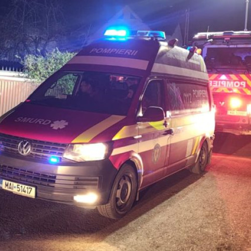 Incendiu devastator în Cerbu: Pompierii salvară locuința